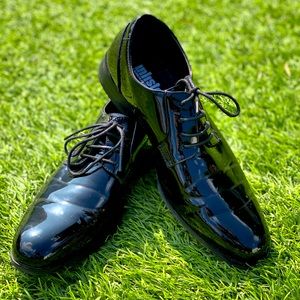 Black formal men’s shoes.